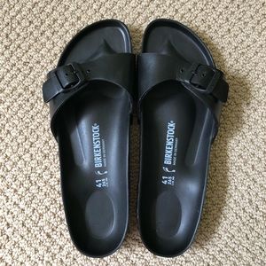 Water-Friendly Birkenstock Bkack Sandals